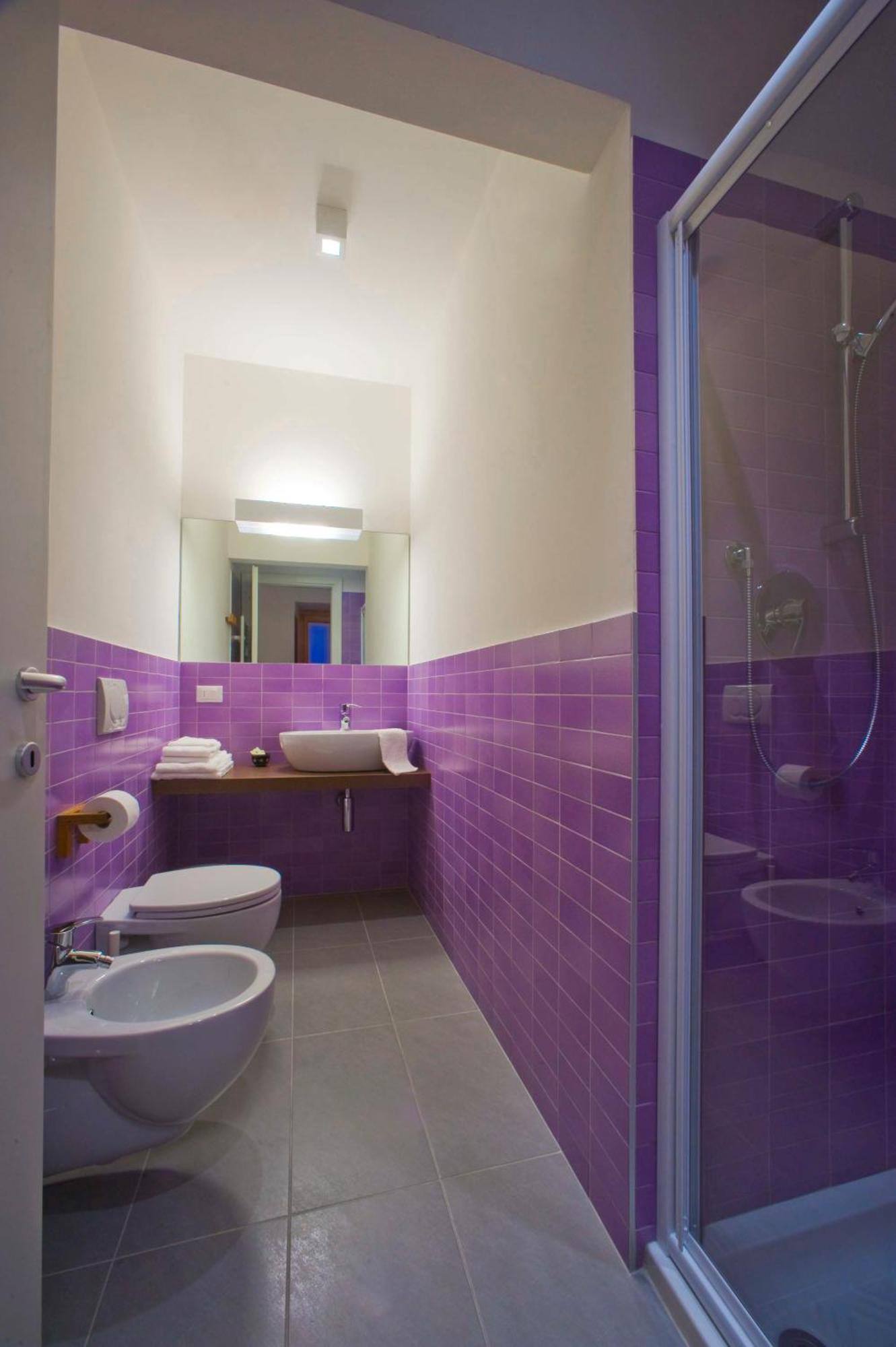 Camera Matrimoniale/Doppia con Letti Singoli con Bagno